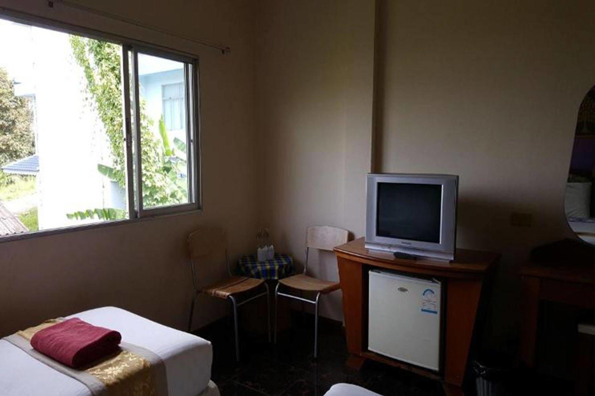 Krabi Loma Hotel Luaran gambar